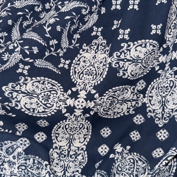 Altere’d State Paisley Wide Sleeves Off Shoulder Blue‎ White Crop Top - Picture 8 of 11